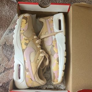 Brand New Nike Air Max SC (womens)